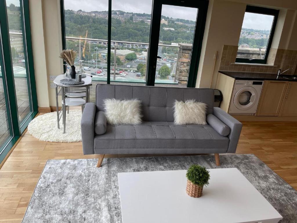 2 Bedrooms, 2 Bathrooms Stunning Penthouse City View Bradford  Luaran gambar