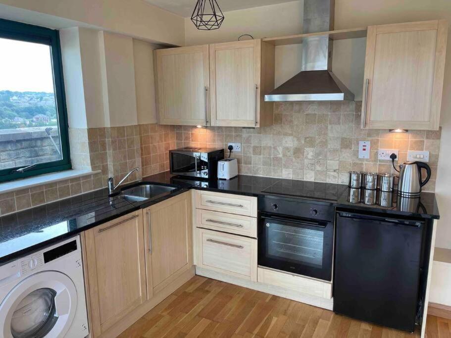 2 Bedrooms, 2 Bathrooms Stunning Penthouse City View Bradford  Luaran gambar