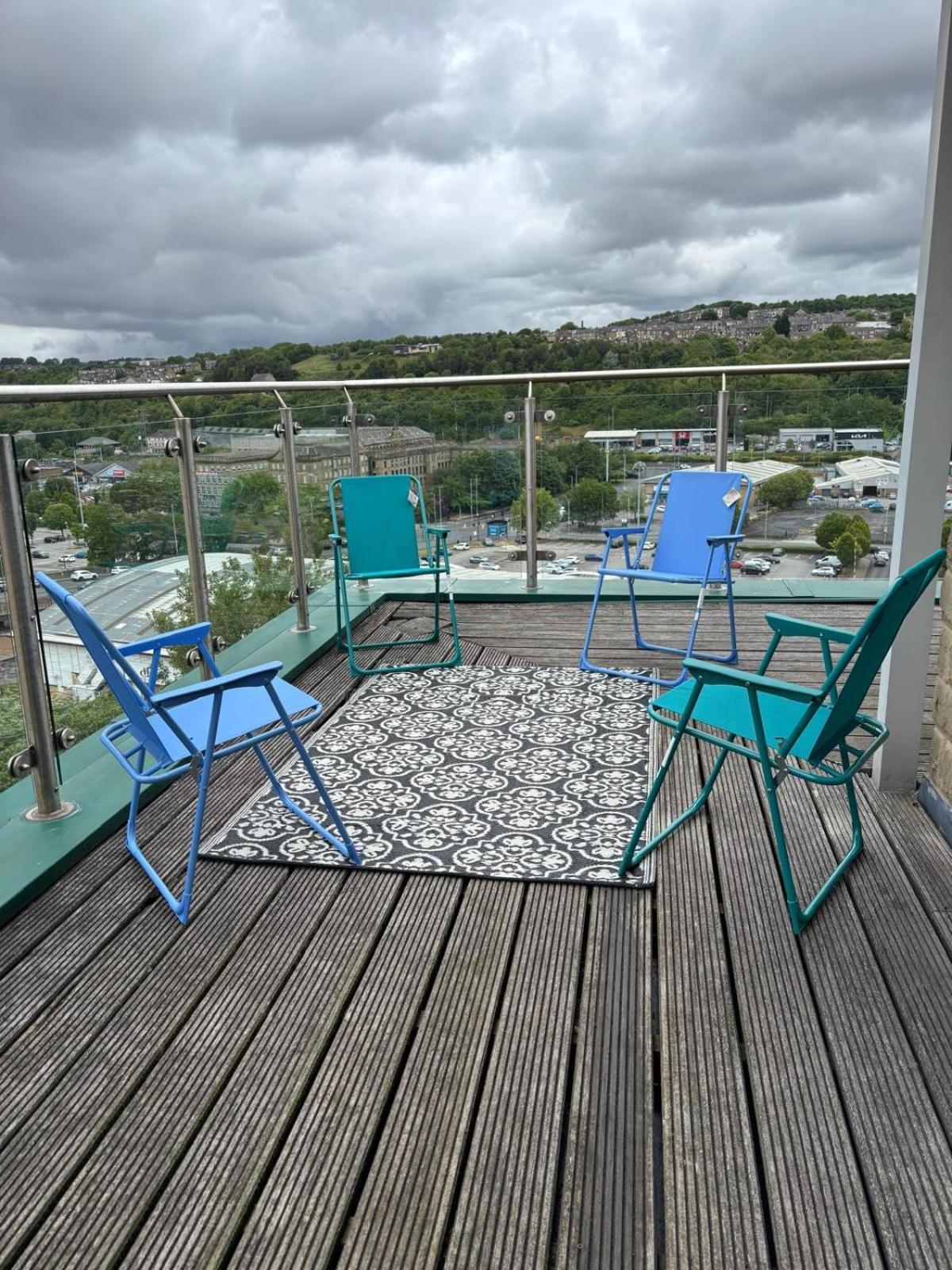 2 Bedrooms, 2 Bathrooms Stunning Penthouse City View Bradford  Luaran gambar